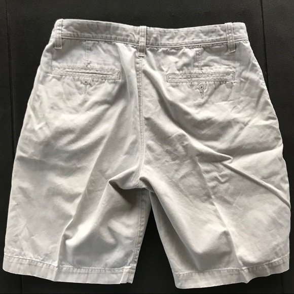 Gap khaki shorts - Picture 2 of 3